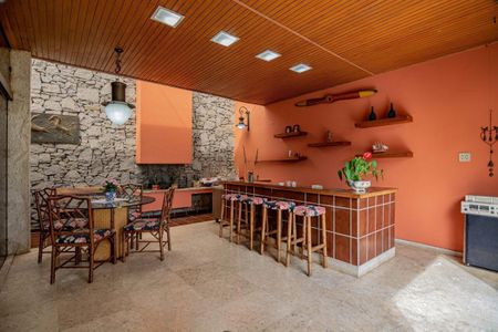 Casa à venda com 380m², 3 quartos e 6 vagas