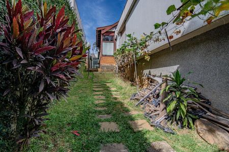 Casa à venda com 380m², 3 quartos e 6 vagas