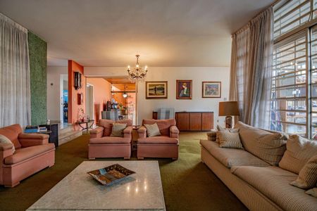 Casa à venda com 380m², 3 quartos e 6 vagas