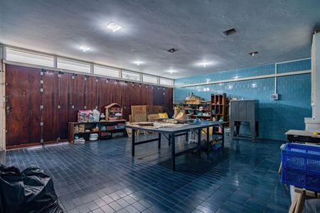 Casa à venda com 380m², 3 quartos e 6 vagas