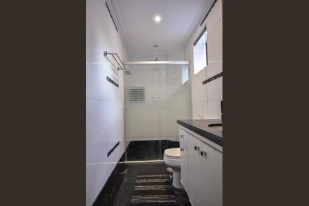 Apartamento à venda com 237m², 4 quartos e 4 vagasBanheiro