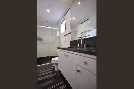 Apartamento à venda com 237m², 4 quartos e 4 vagasBanheiro