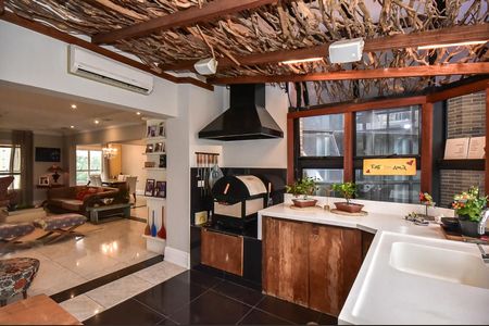 Varanda de apartamento à venda com 4 quartos, 237m² em Paraíso do Morumbi, São Paulo