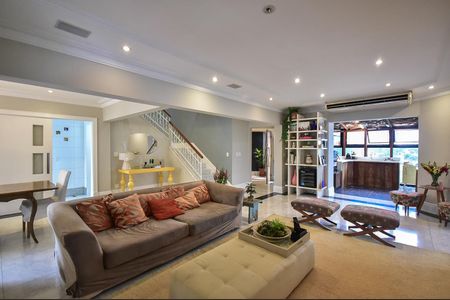 Sala de apartamento à venda com 4 quartos, 237m² em Paraíso do Morumbi, São Paulo