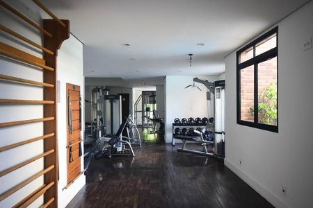 Apartamento à venda com 237m², 4 quartos e 4 vagasAcademia