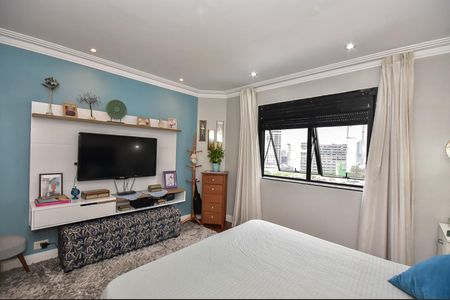 Apartamento à venda com 237m², 4 quartos e 4 vagasSuíte 2