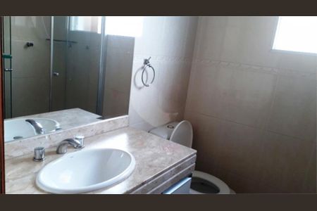 Casa à venda com 165m², 3 quartos e 3 vagas