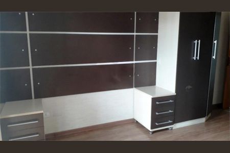 Casa à venda com 165m², 3 quartos e 3 vagas