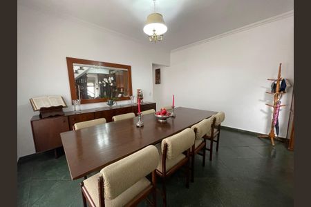 Casa à venda com 200m², 3 quartos e 2 vagasSala de Jantar