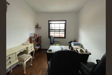 Casa à venda com 200m², 3 quartos e 2 vagasQuarto 2