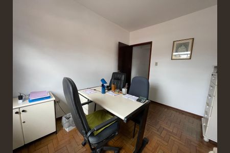 Casa à venda com 200m², 3 quartos e 2 vagasQuarto 2