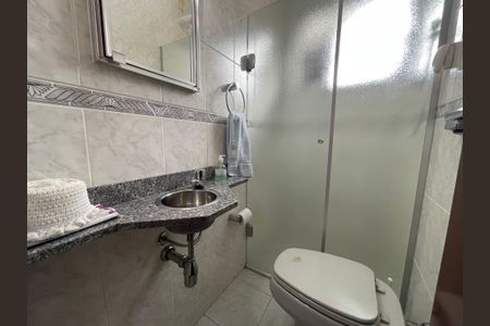 Casa à venda com 200m², 3 quartos e 2 vagasBanheiro Social