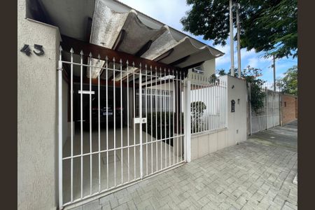 Casa à venda com 200m², 3 quartos e 2 vagasFachada