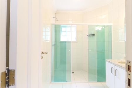 Casa para alugar com 520m², 4 quartos e 10 vagasBanheiro da Suíte 2