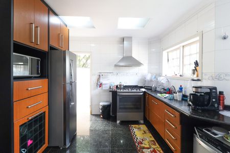 Casa para alugar com 520m², 4 quartos e 10 vagasCozinha