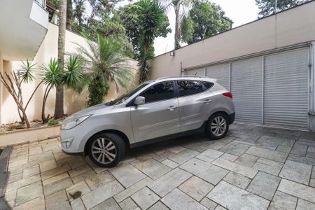 Casa para alugar com 520m², 4 quartos e 10 vagasEntrada da casa