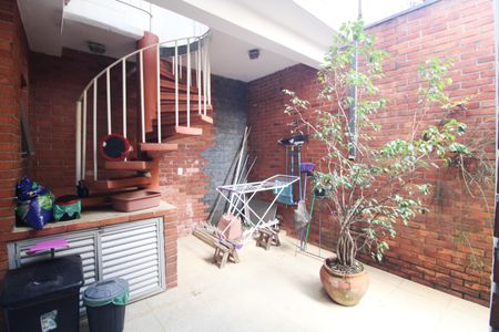 Casa à venda com 220m², 3 quartos e 2 vagasÁrea comum