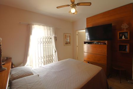 Casa à venda com 220m², 3 quartos e 2 vagasQuarto 1