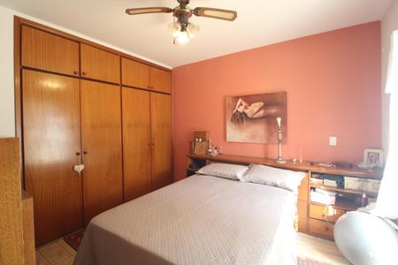 Casa à venda com 220m², 3 quartos e 2 vagasQuarto 1