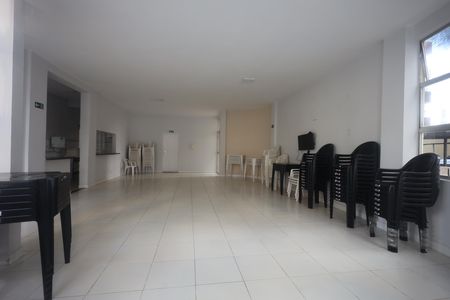 Apartamento para alugar com 60m², 2 quartos e 1 vagaÁrea comum - Salão de festas