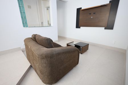 Apartamento para alugar com 60m², 2 quartos e 1 vagaSala