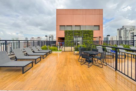 Studio para alugar com 28m², 1 quarto e sem vaga Studio para alugar com 28m², 1 quarto e sem vagaPiscina