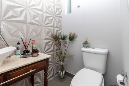 Casa à venda com 140m², 3 quartos e 2 vagasLavabo