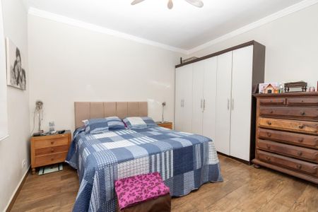 Casa à venda com 140m², 3 quartos e 2 vagasSuíte