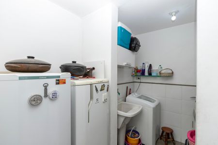 Casa à venda com 140m², 3 quartos e 2 vagasÁrea de Serviço