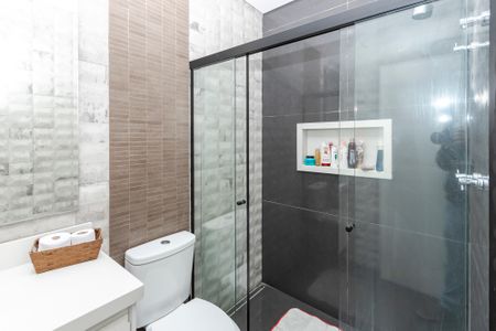 Casa à venda com 140m², 3 quartos e 2 vagasBanheiro