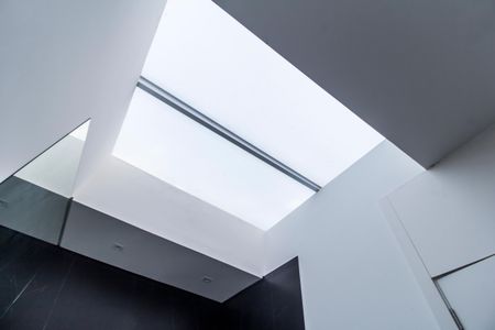 Casa à venda com 537m², 5 quartos e 4 vagas Casa à venda com 537m², 5 quartos e 4 vagasDetalhe do Banheiro da Suite