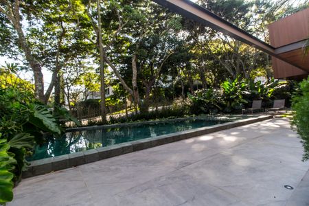 Casa à venda com 537m², 5 quartos e 4 vagas Casa à venda com 537m², 5 quartos e 4 vagasPiscina