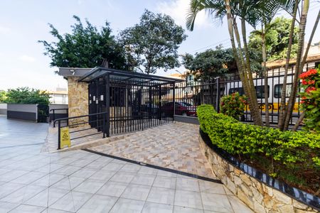 Apartamento à venda com 50m², 2 quartos e 1 vagaFachada e portaria