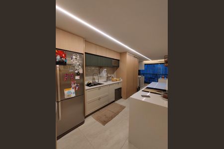 Apartamento à venda com 94m², 2 quartos e 2 vagas Apartamento à venda com 94m², 2 quartos e 2 vagasCozinha