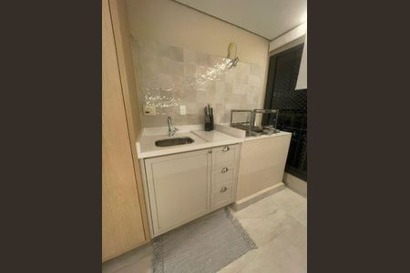 Apartamento à venda com 94m², 2 quartos e 2 vagas Apartamento à venda com 94m², 2 quartos e 2 vagasÁrea de Serviço