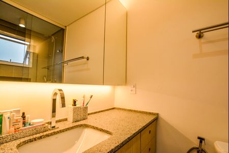 Apartamento à venda com 98m², 3 quartos e 2 vagasBanheiro da Suíte