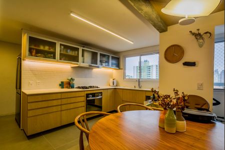 Apartamento à venda com 98m², 3 quartos e 2 vagasCozinha