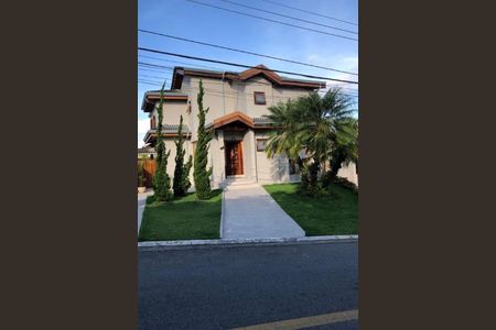 Casa à venda com 440m², 4 quartos e 4 vagas