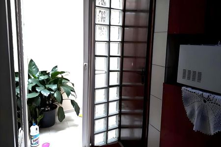 Casa à venda com 80m², 3 quartos e 2 vagas