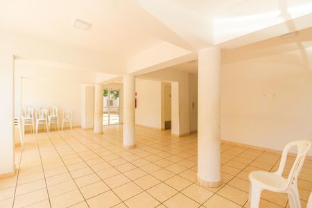 Apartamento à venda com 84m², 2 quartos e sem vaga Apartamento à venda com 84m², 2 quartos e sem vagaSalão de festas