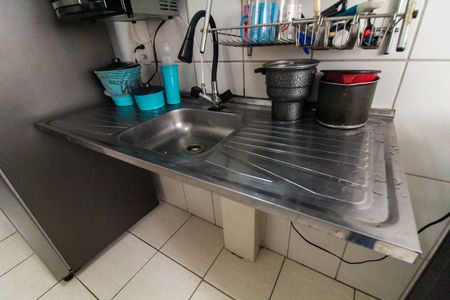 Apartamento à venda com 84m², 2 quartos e sem vaga Apartamento à venda com 84m², 2 quartos e sem vagaCozinha e Área de Serviço