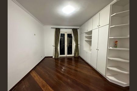 Casa à venda com 520m², 4 quartos e 2 vagas