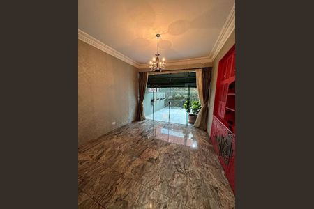 Casa à venda com 520m², 4 quartos e 2 vagas