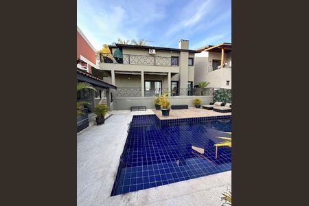 Casa à venda com 520m², 4 quartos e 2 vagas