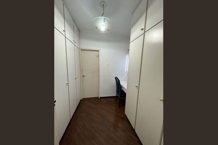 Casa à venda com 520m², 4 quartos e 2 vagas