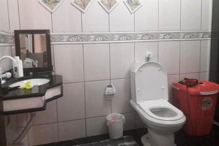 Casa à venda com 300m², 4 quartos e 2 vagas