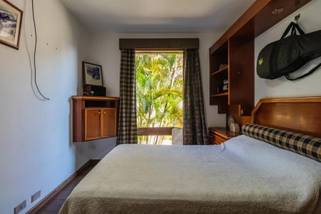 Casa à venda com 550m², 4 quartos e 3 vagasSuíte 2