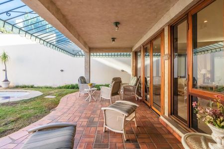 Casa à venda com 550m², 4 quartos e 3 vagasÁrea Externa