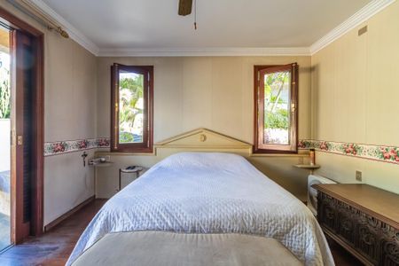 Casa à venda com 550m², 4 quartos e 3 vagasSuíte 4