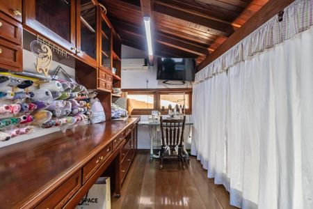 Casa à venda com 550m², 4 quartos e 3 vagasSala 2